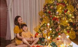 Mẹ đảm tự tay trang trí nhà Giáng sinh đẹp phát hờn với chi phí rẻ bất ngờ