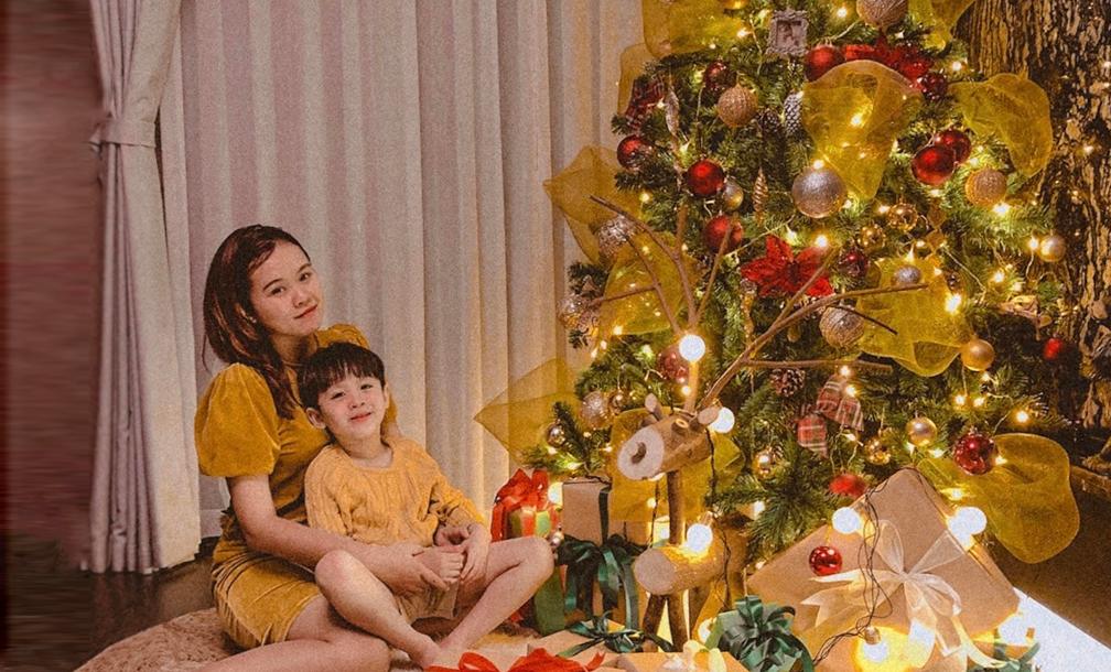 Mẹ đảm tự tay trang trí nhà Giáng sinh đẹp phát hờn với chi phí rẻ bất ngờ