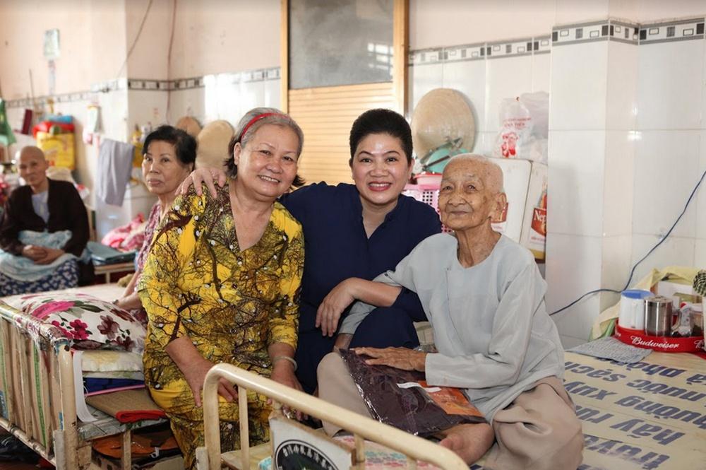 Shark Liên góp 500 triệu, phát động chương trình thiện nguyện hướng về Sài Gòn