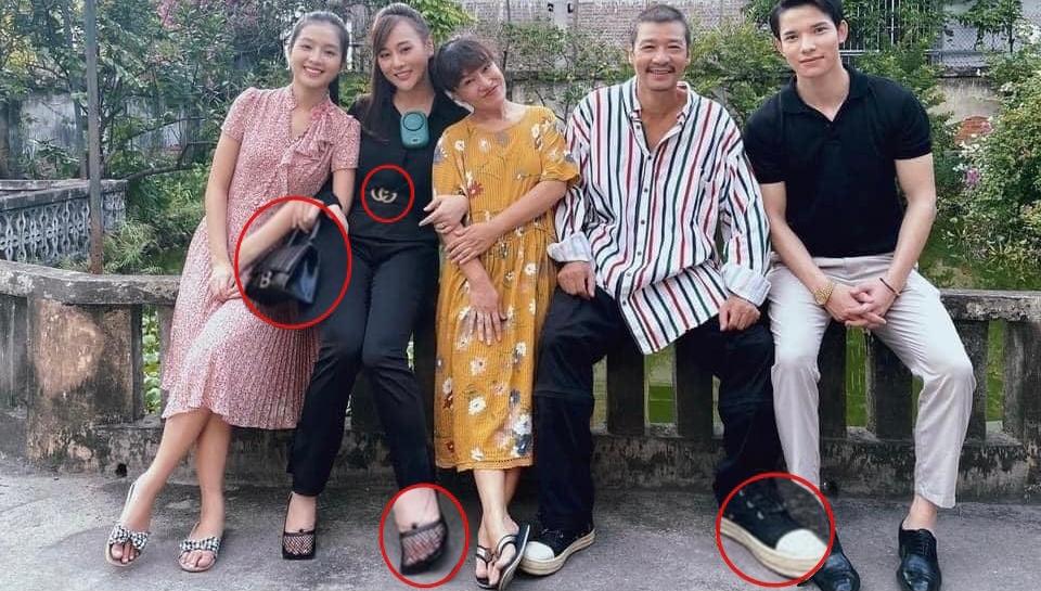 Khổ nhất Hương vị tình thân như Nam và bố Sinh cũng mặc toàn hàng hiệu