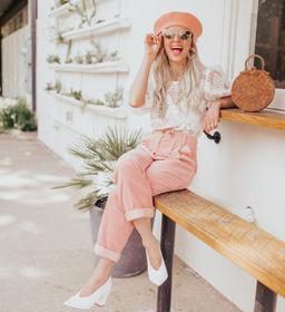 Điệu đà nhưng phá cách với vải Corduroy trong tiết trời se lạnh