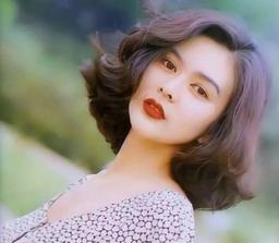 Mỹ nhân TVB thập niên 90': Chuẩn trendsetter, tóc tai đến giờ vẫn hợp mốt