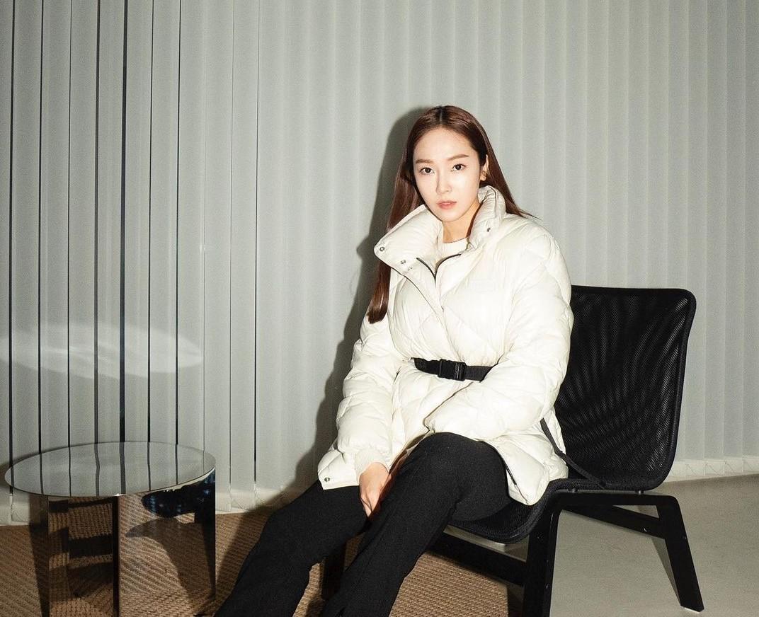 Gợi ý diện áo phao đẹp như sao Hàn cho mùa đông 2020