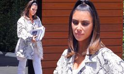 Ai là người mặc họa tiết "bé Na" đẹp nhất gia đình Kardashian - Jenner?