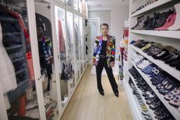 Con trai ông trùm bất động sản Indonesia với sở thích đắp tiền tỷ lên người