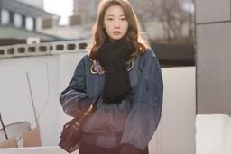 Đừng khoác chăn bông, đây là 4 cách phối đồ với áo khoác bomber dành cho nàng chơi Tết Nhâm Dần