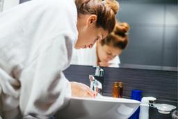 Top 20 cách làm hết sưng mắt nhanh nhất tại nhà chỉ sau một đêm