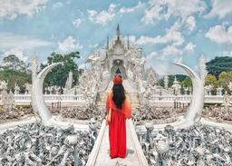 Wat Rong Khun, ngôi chùa trắng ấn tượng ai đến Chiang Rai cũng ghé thăm