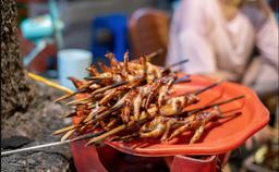 7 quán chân gà nướng “nhắc là thèm” trong những ngày đông rét của Hà Nội