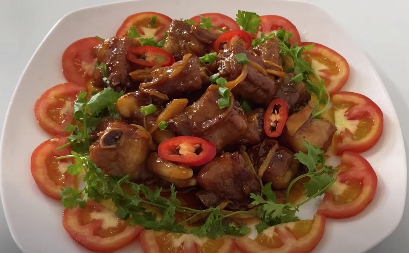 Cách làm sườn non kho gừng đậm đà, cho thực đơn mâm cơm mùa đông thêm phong phú