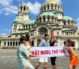 Cặp đôi 9X đam mê du lịch và hành trình cán mốc 100 quốc gia "không hẹn mà gặp" cùng nhau