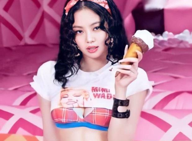 Jennie (BLACKPINK) hở bạo khiến Knet tung một tràng "khẩu nghiệp"