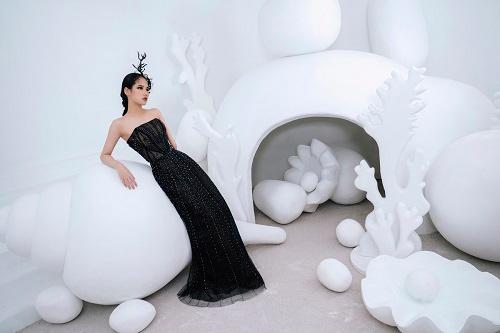 Mẫu khuyết tay 15 tuổi thần thái ngút ngàn trên sân khấu đầu tiên