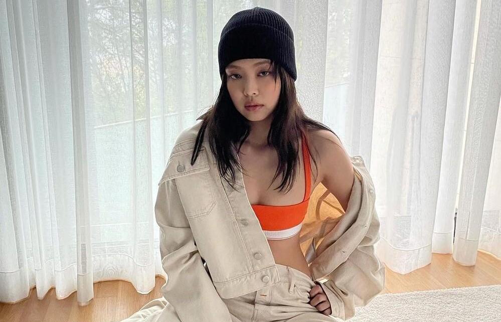 Jennie BLACKPINK tung ảnh quảng cáo nội y khiến dân tình "no mắt"