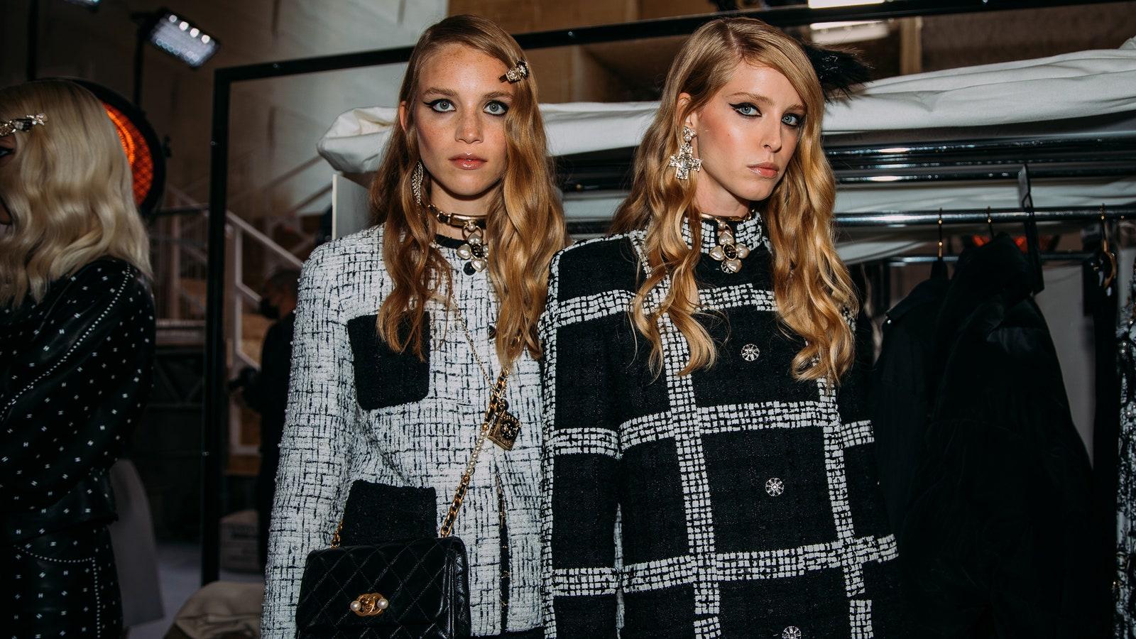 Chanel Cruise 2022: Khi Coco theo đuổi phong cách Punk