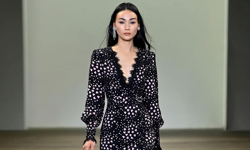 Thùy Trang Next Top Model catwalk tại Tuần lễ thời trang Australia