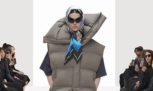 Balenciaga tổ chức show thời trang với người mẫu và khán giả ảo