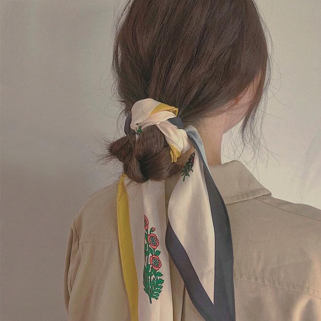 3 món phụ kiện tóc nhất định phải sắm cho mùa hè