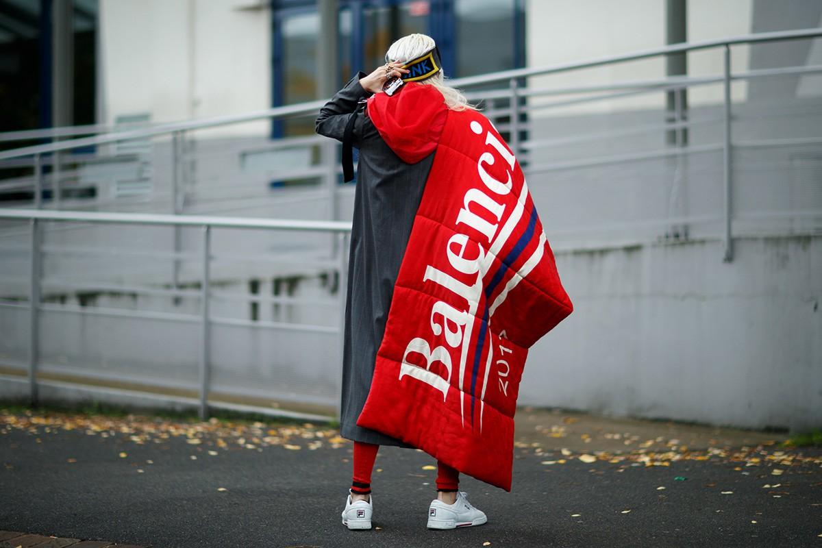 Balenciaga gây bất ngờ khi xóa toàn bộ tài khoản Instagram và Facebook