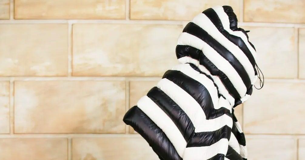 Marc Jacobs Thu Đông 2021: Chàng hoàng tử bạch mã trở lại