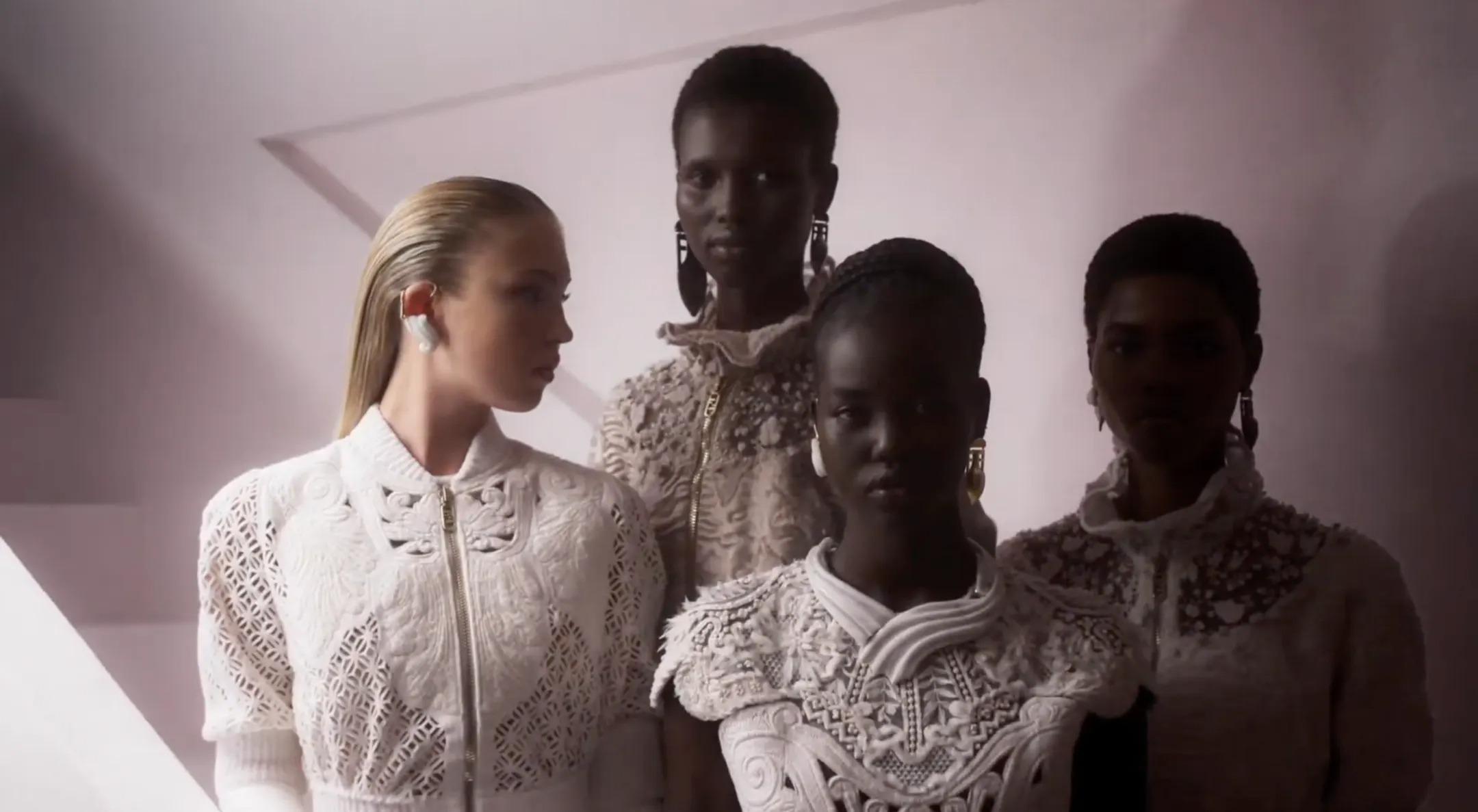 Fendi Haute Couture Thu-Đông 2021: Mọi con đường đều dẫn đến thành Rome