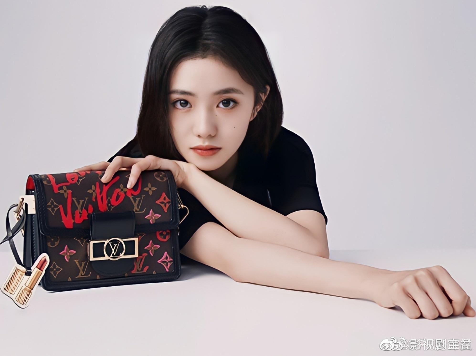 Mỹ nhân Cbiz làm đại sứ thương hiệu: Đẹp không đồng nghĩa với thời trang