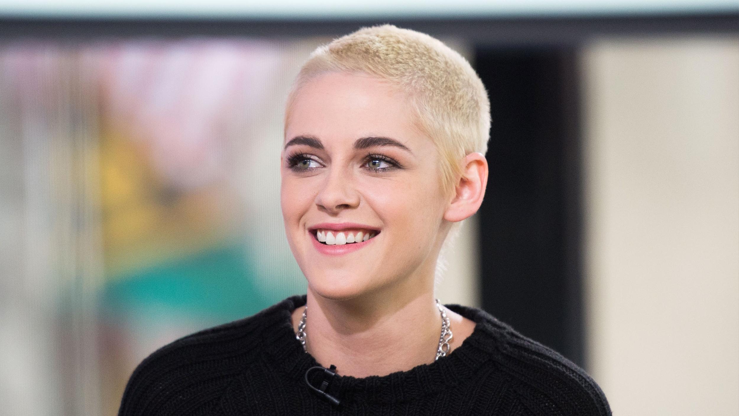 Khi các ngôi sao nữ cạo đầu để ủng hộ nữ quyền