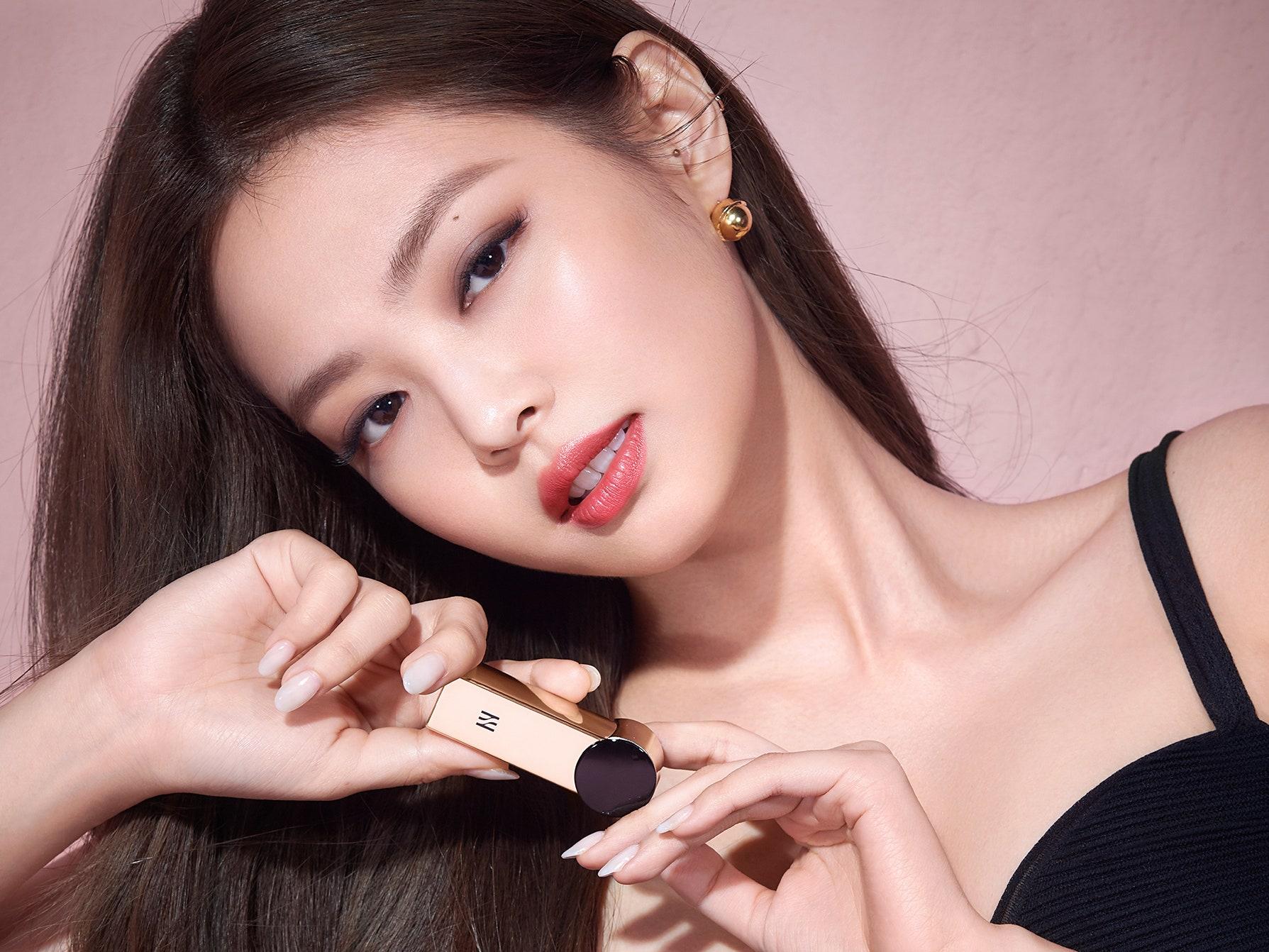 Ai là người có biểu cảm đa dạng nhất khi chụp hình quảng cáo mỹ phẩm trong BLACKPINK?