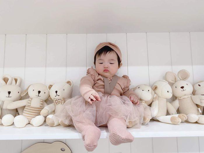 "Thế lực nhí" Winnie chưa tròn 1 tuổi nhưng sở hữu gu thời trang thời thượng