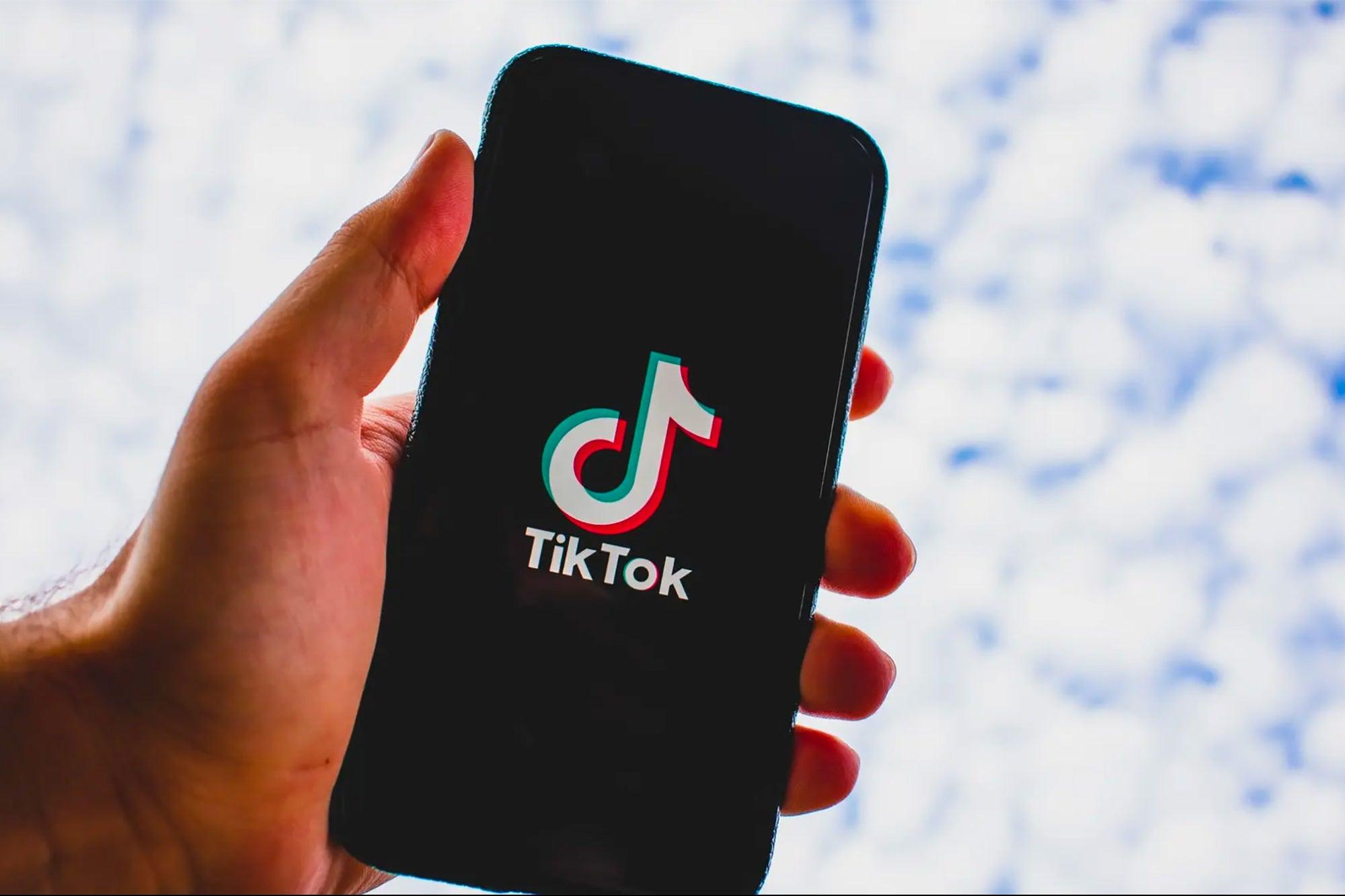 Những trào lưu độc hại trên Tiktok