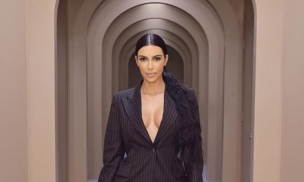 Nói Covid-19 thanh lọc trái đất, Kim Kardashian bị "ném đá"