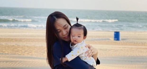 Hình ảnh khác biệt của Đàm Thu Trang khi tự đăng và khi ông xã đăng