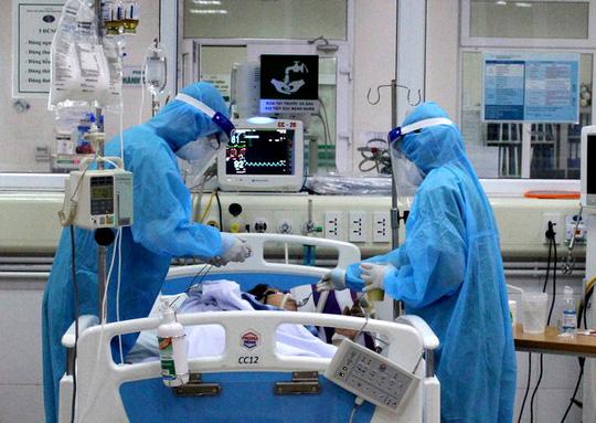 Hai bệnh nhân Covid-19 diễn biến nặng, phải thở máy
