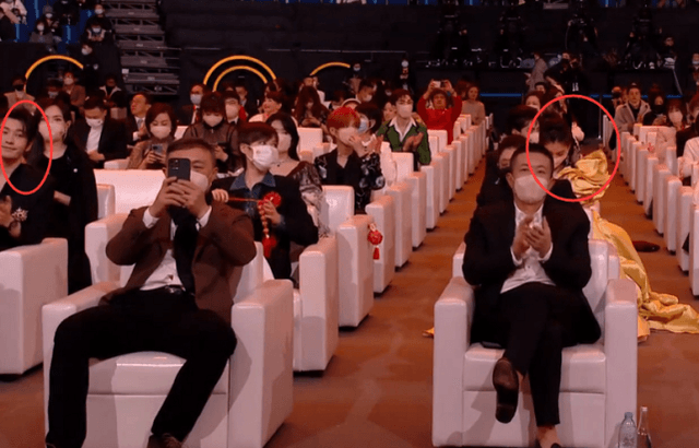 Giữa tin đồn ly hôn, Angela Baby và Huỳnh Hiểu Minh "bơ đẹp" nhau dù cùng xuất hiện chung sự kiện