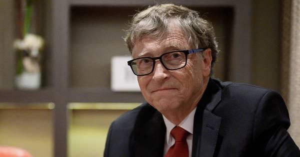 Bill Gates bị tố từng gạ gẫm nhân viên khi chưa ly hôn với vợ