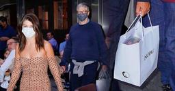 Là tỷ phú giàu thứ 4 thế giới, Bill Gates vẫn xách thức ăn thừa về sau khi ăn tối với con gái