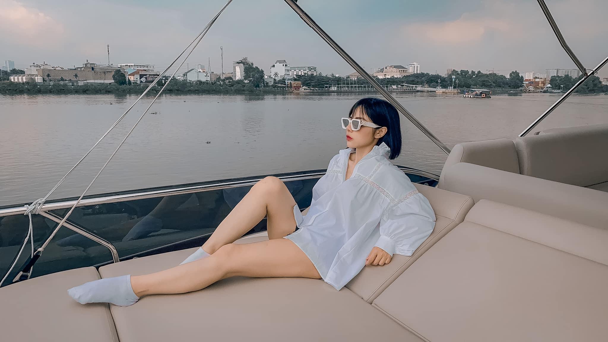 Bạch Lan Phương - bạn gái Huỳnh Anh: MC VTV, mẹ đơn thân quyến rũ ở tuổi 34