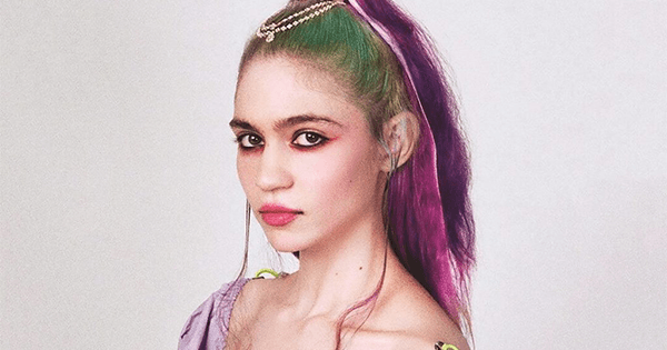 Bạn gái kém 16 tuổi phát triển công việc sau khi yêu Elon Musk