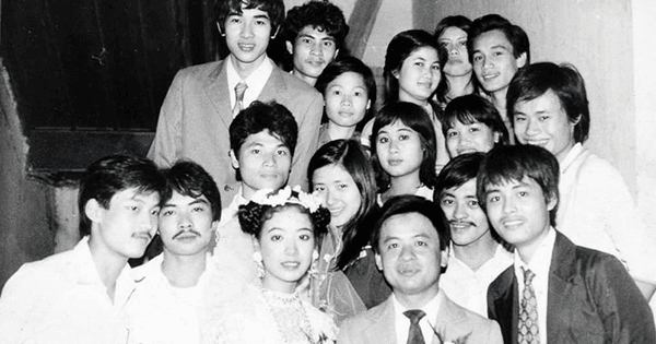 Nghệ sĩ Giang Còi trong ký ức NSƯT Chiều Xuân: "Anh lớp trưởng hay đàn hát, quát nạt, cau có, lạc quan, vui vẻ nhất lớp"