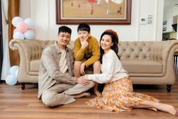 Hôm qua sao làm gì (9/10): Bảo Thanh hạnh phúc bên chồng con, Hoàng Yến Chibi ngày càng quyến rũ