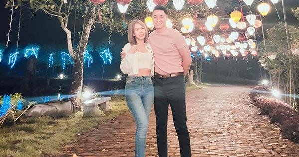 Thoát vai "shark Long", Mạnh Trường lập tức đưa vợ đẹp đi hẹn hò lãng mạn
