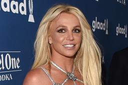 Britney Spears chính thức được tự do sau 13 năm, ăn mừng "ngày tuyệt vời nhất"
