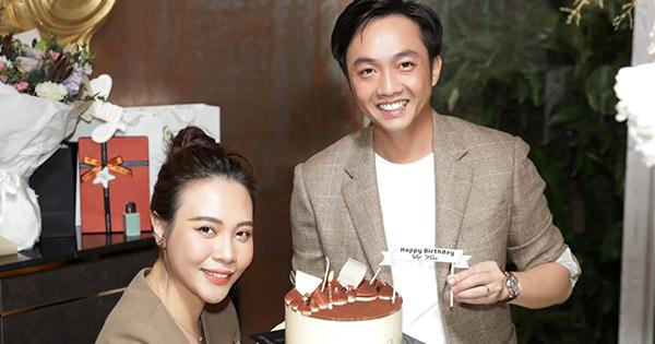 Sướng như Đàm Thu Trang, đã là vợ đại gia lại còn được làm "người yêu" hội bạn quyền lực