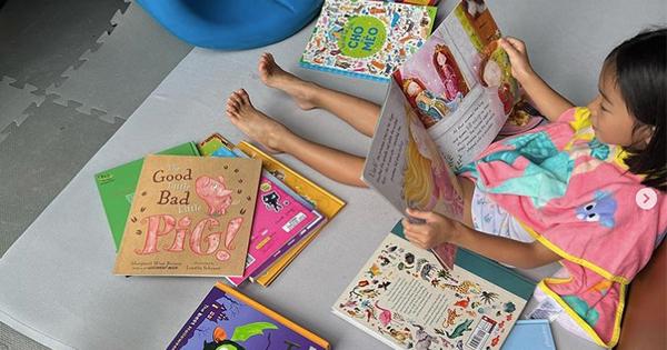 Mặc nhà giàu khoe con với hàng hiệu, Tăng Thanh Hà khoe con với sách