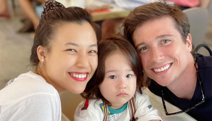 Hoàng Oanh và chồng Tây nhiều lần bất đồng trong việc nuôi dạy con trước khi ly hôn