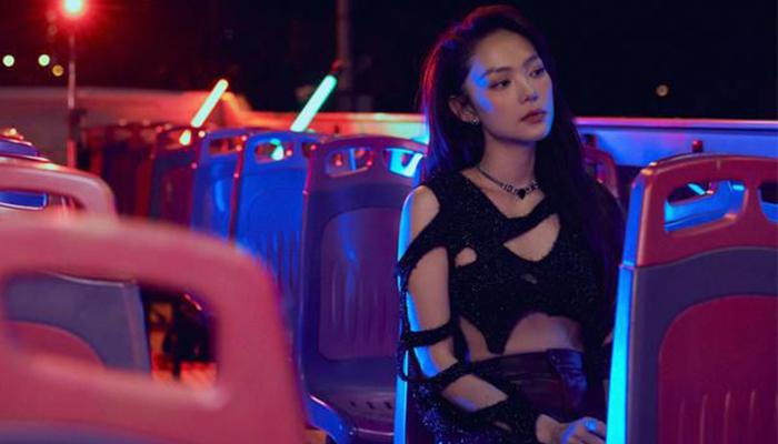 Hôm qua sao làm gì (15/4): Minh Hằng không giải nghệ sau khi cưới bạn trai đại gia