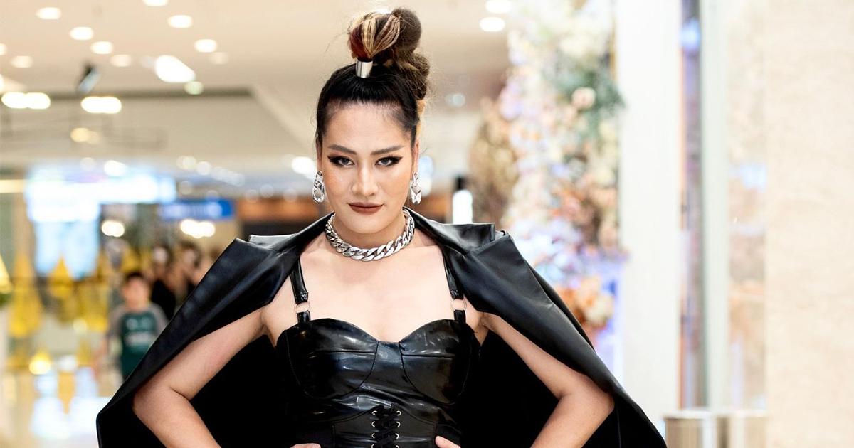 Minh Cúc "Về nhà đi con" nhờ bố cắt ống nước inox để làm tóc, vào vai phim mới