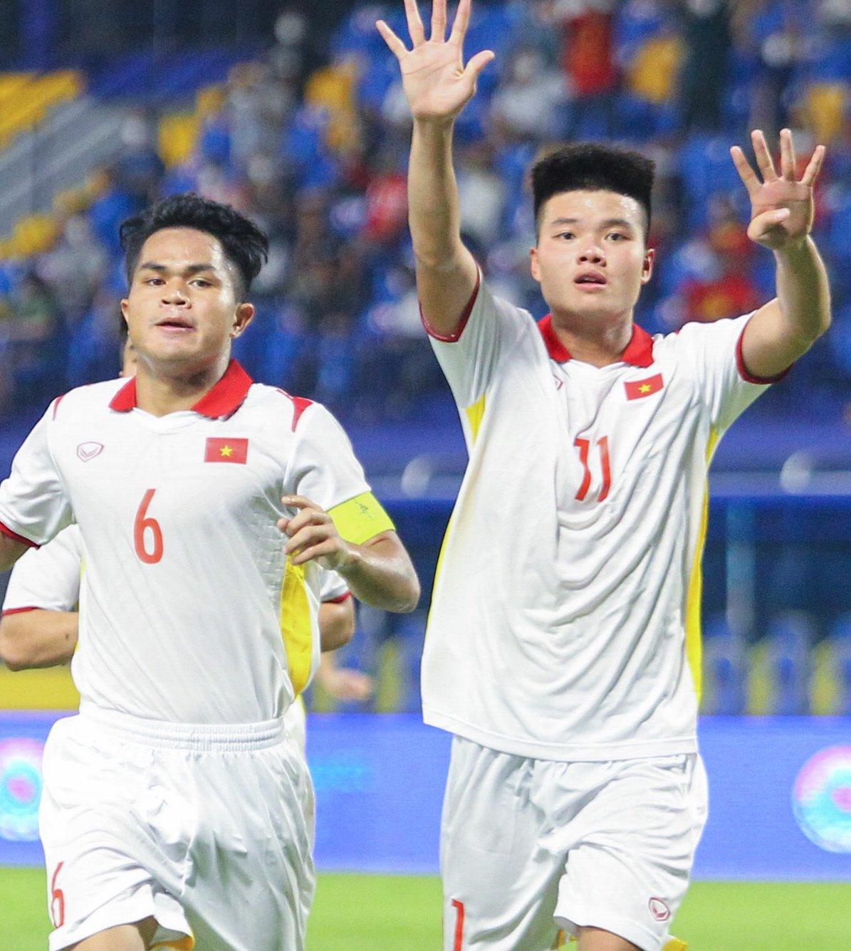 Nguyễn Văn Tùng U23 là ai? Ngôi sao ghế dự bị, ghi siêu phẩm trận U23 Việt Nam - Thái Lan