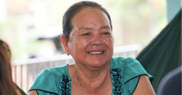 Lý do đằng sau việc mẹ Ngọc Châu ở nhà mái ngói, mặc đồ cũ 6 năm không thay