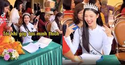 Diện áo dài xinh như nàng thơ nhưng Á hậu Phương Nhi lại "quẩy" hết mình khi gặp điều này